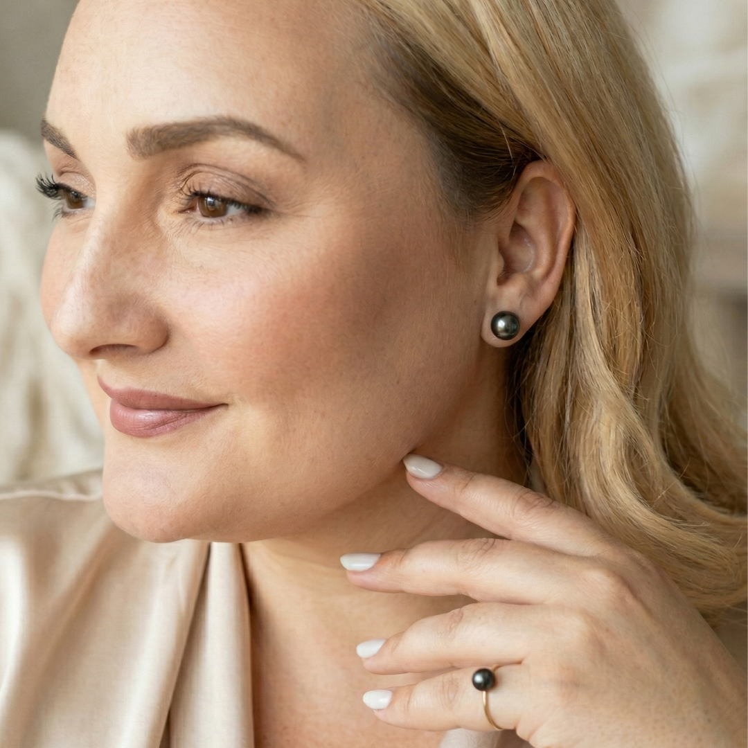 Vivi X-Large (10.5 mm) Black Pearl Stud Earrings