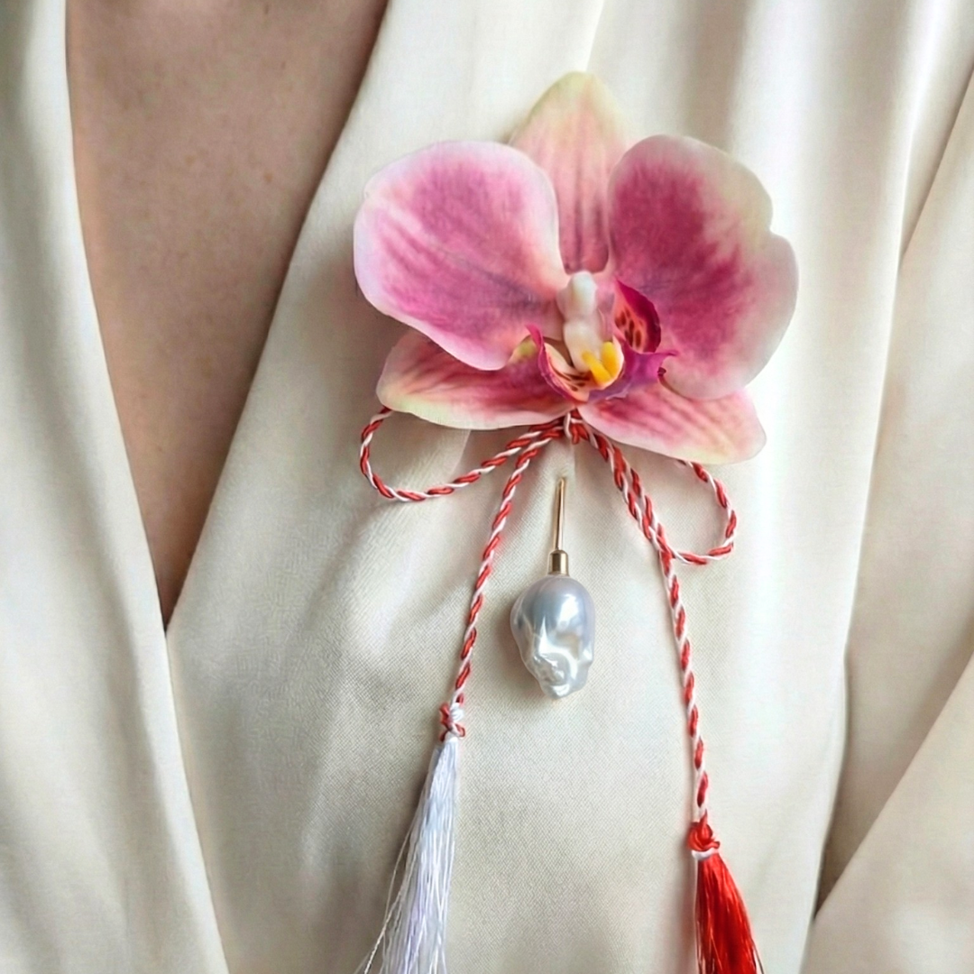 Orchid Baroque Pearl Brooch