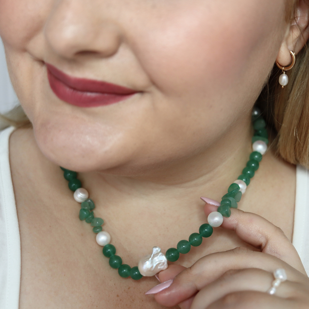 Wilderness Bloom - Crystal Beads, Oval and Baroque Pearls Necklace