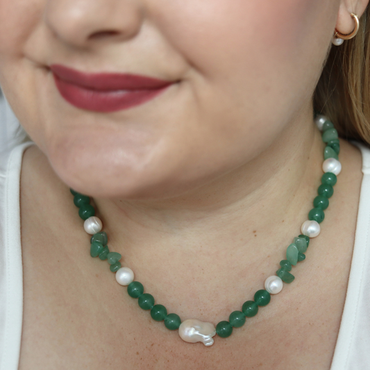 Wilderness Bloom - Crystal Beads, Oval and Baroque Pearls Necklace