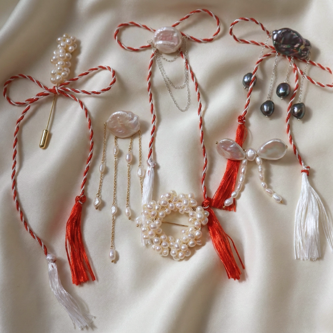 Blossom Wreath Pearl Brooch