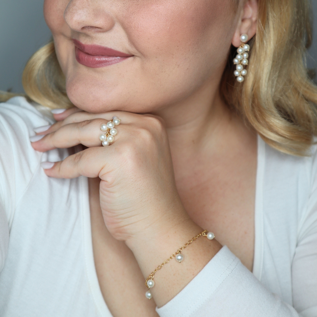 Alba Pearl Droplets Chain Ring