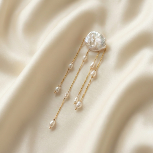 Charlotte Cloud Pearl Brooch