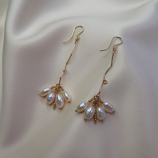 Fleur Long Flower Pearl Earrings
