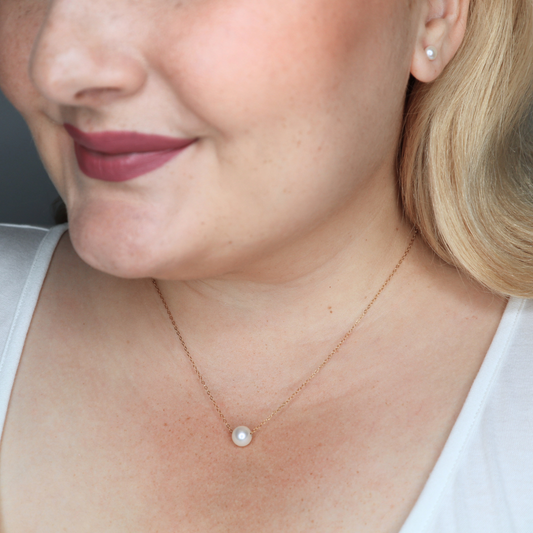 Lily Large Single Round Pearl Necklace