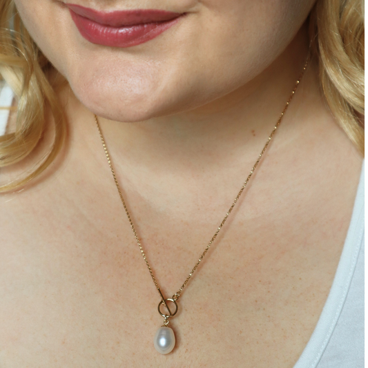 Julia Oval Pearl Charm with Clasp