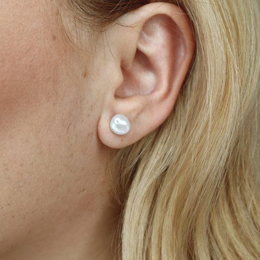 Iris Baroque Pearl Stud Earrings