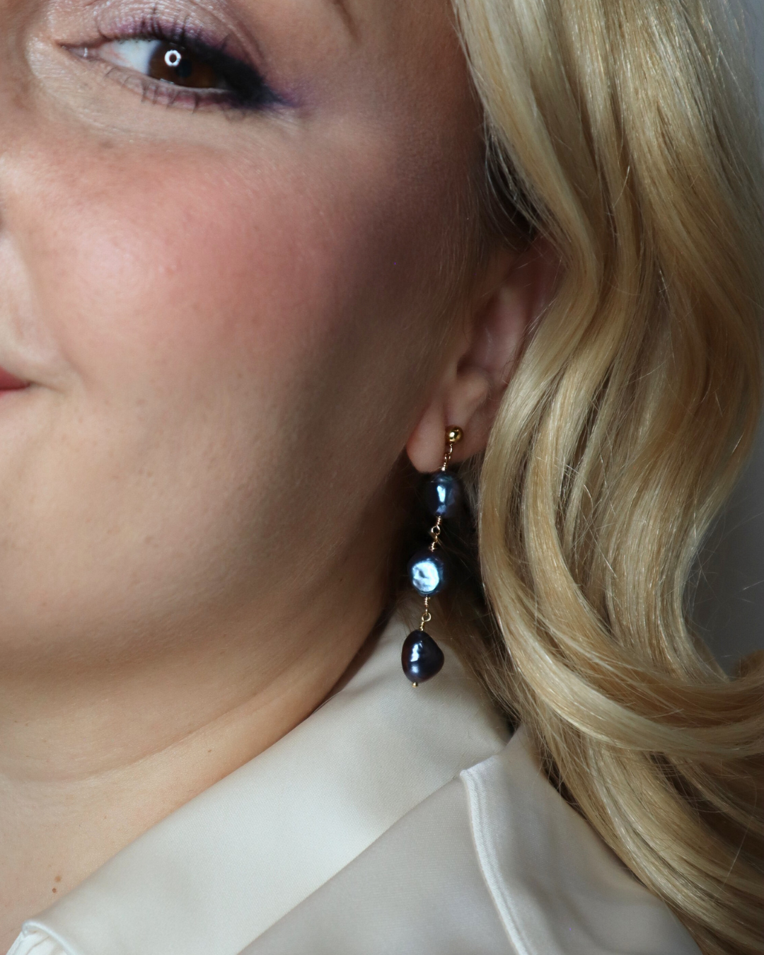 Elara Black Pearl Drop Earrings