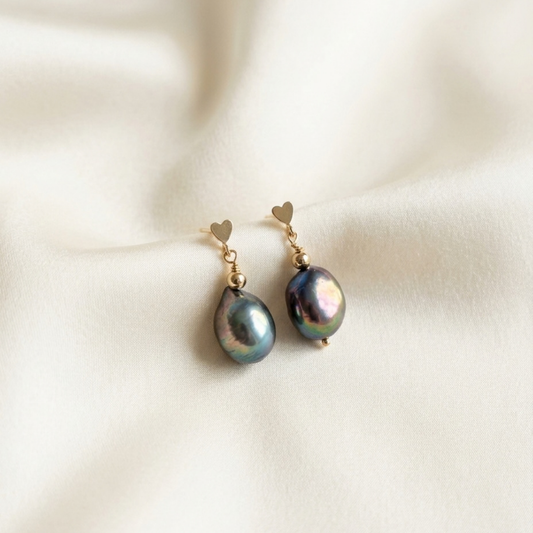 Elara Black Broque Pearl Heart Stud Earrings