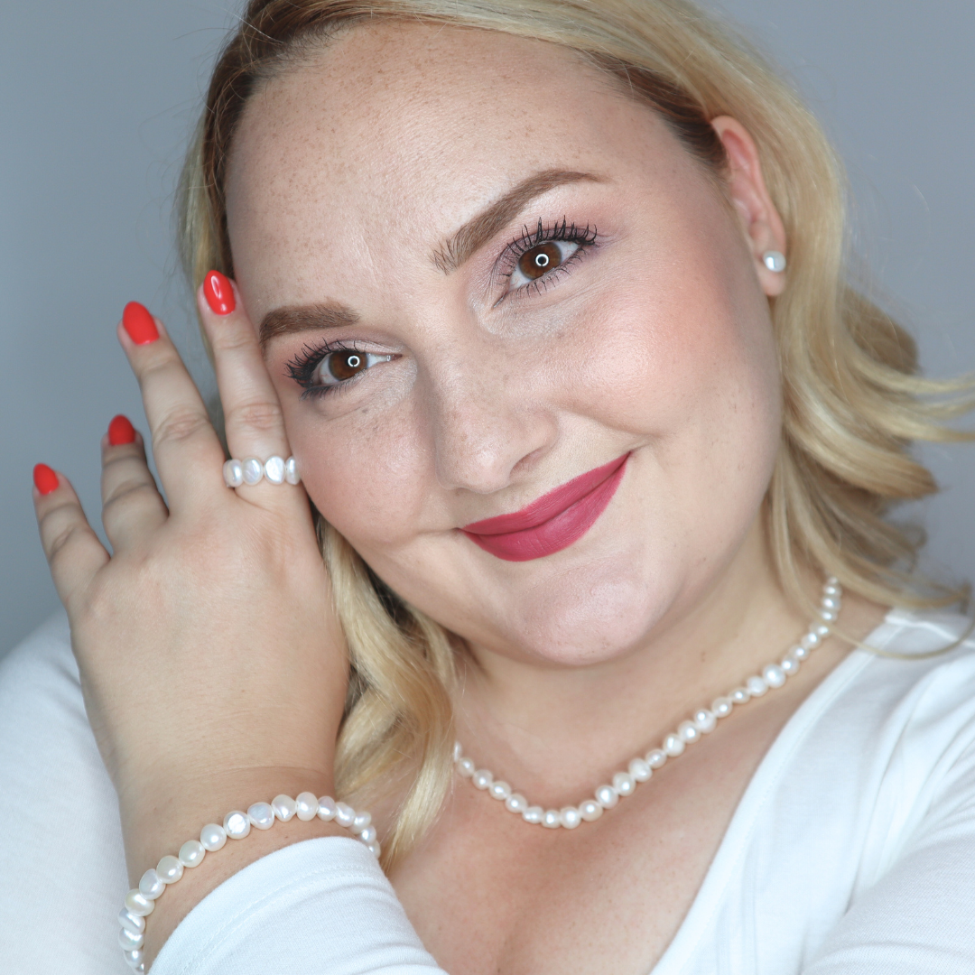 Iris Baroque Pearl Stud Earrings