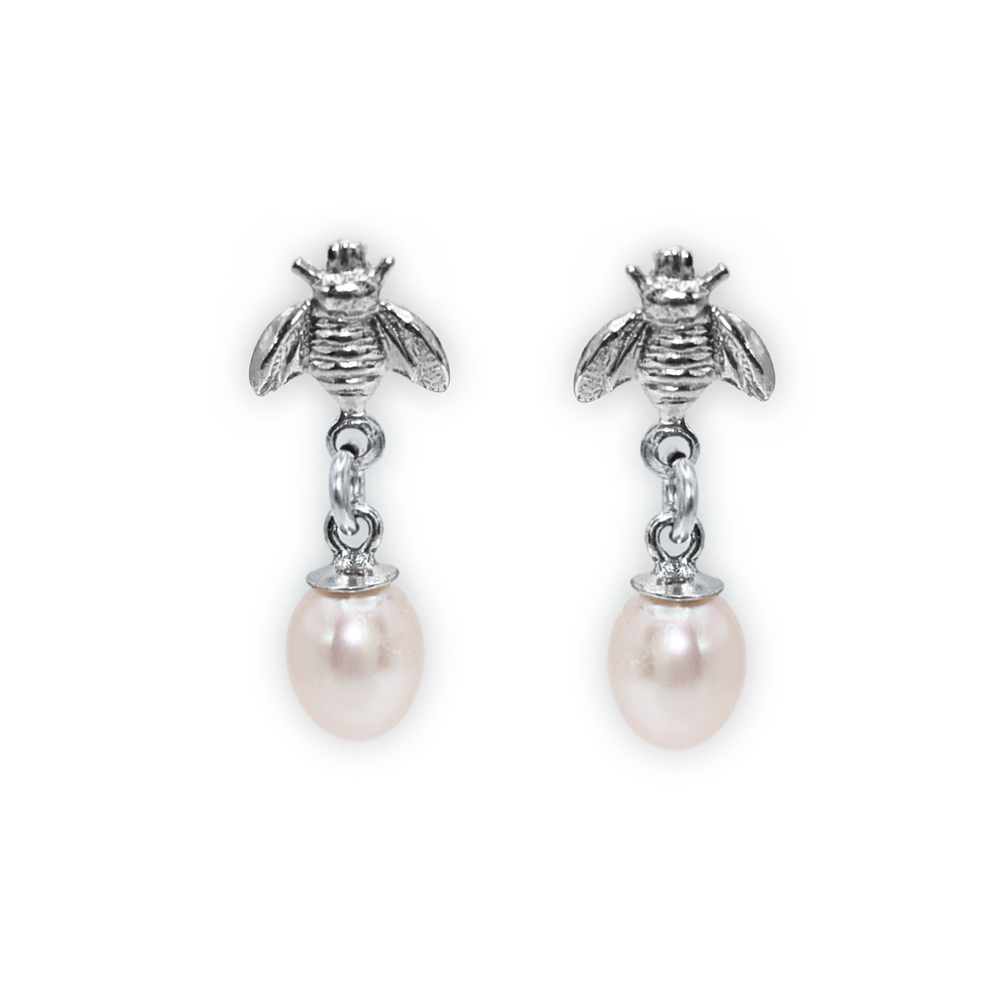 These small teardrop pearls add a touch of elegance to any look, while the playful bee studs bring a fun and unique element.