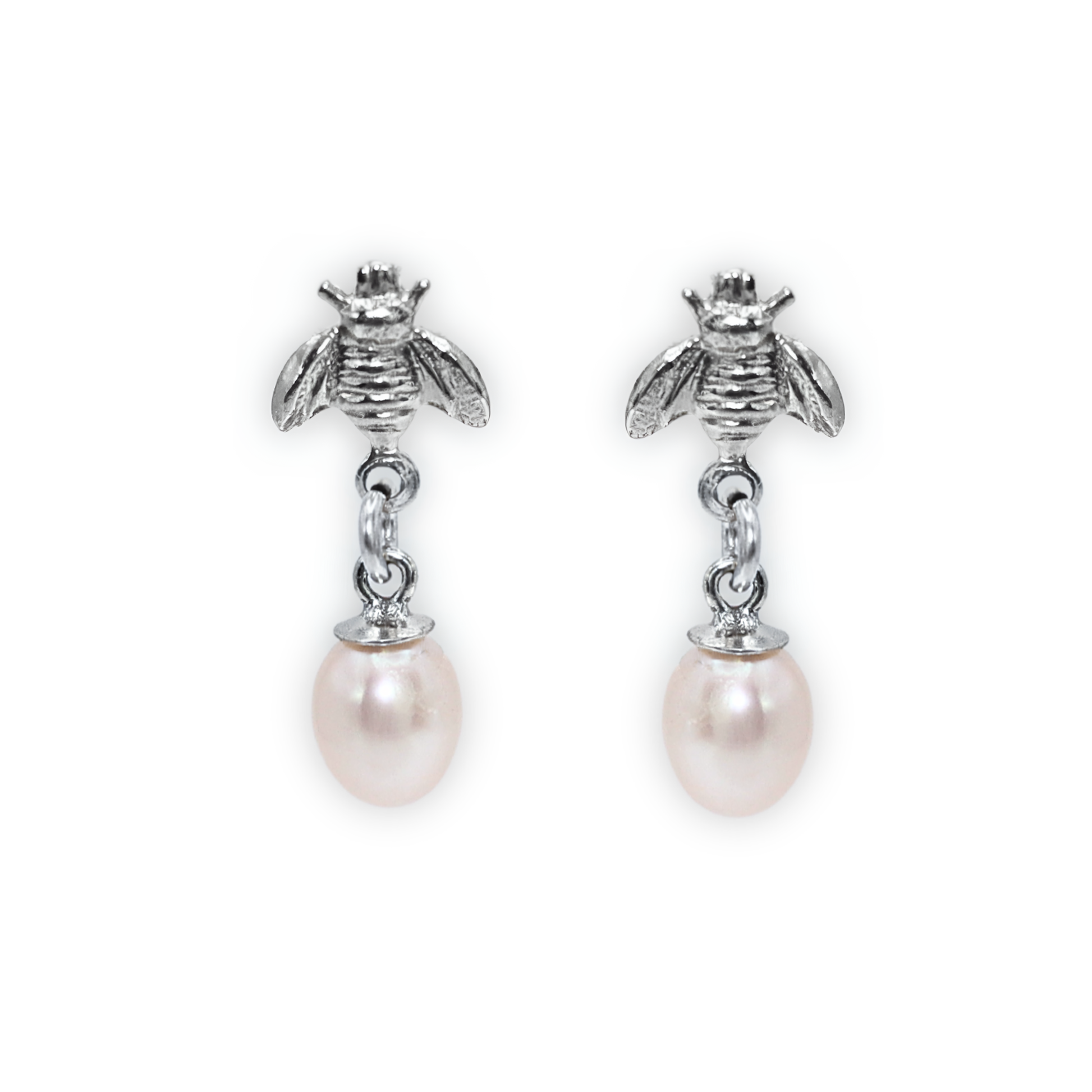 These small teardrop pearls add a touch of elegance to any look, while the playful bee studs bring a fun and unique element.