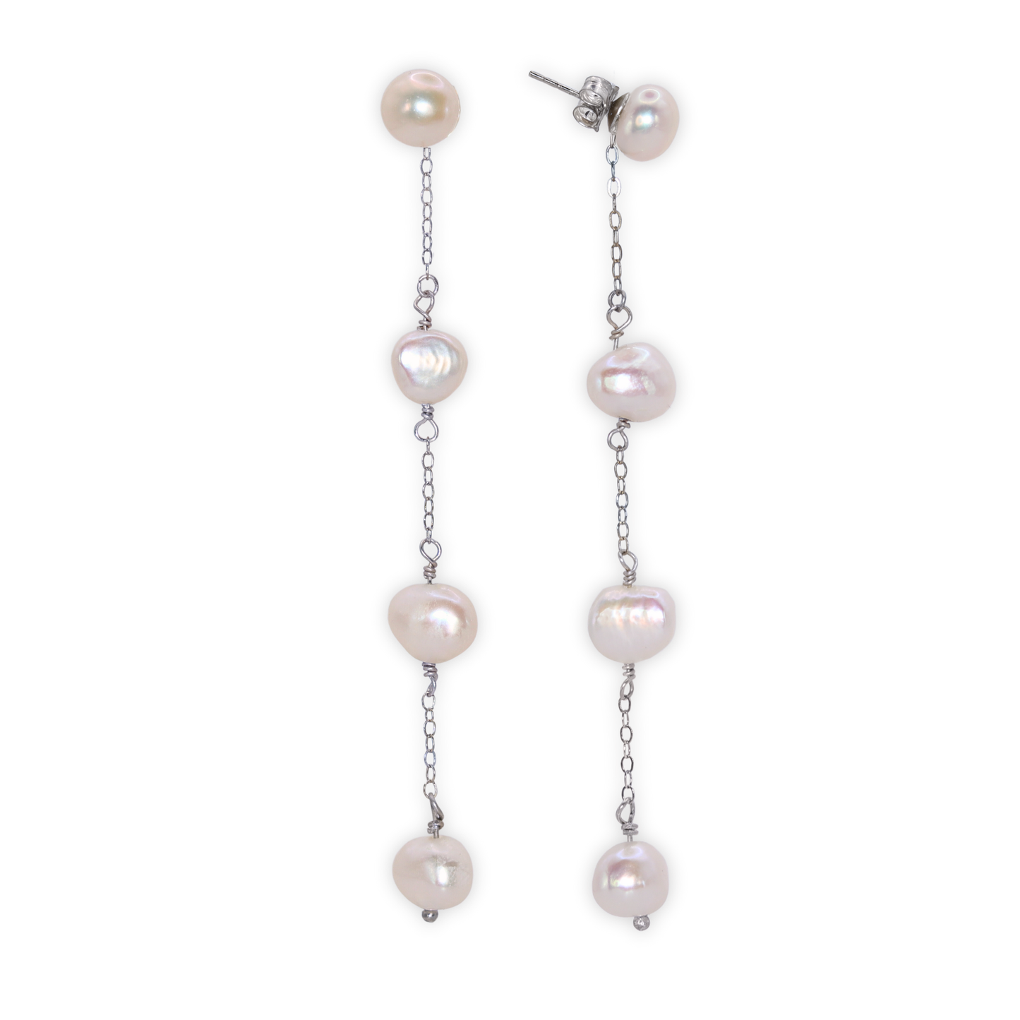 These elegant earrings feature a stud pearl and a delicate chain adorned with three lustrous baroque pearls.