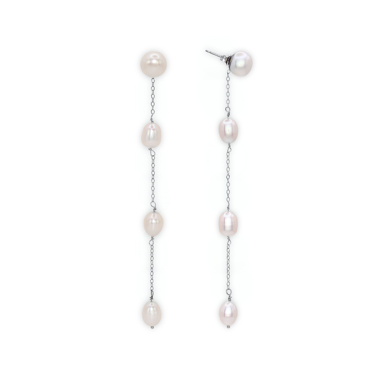 These elegant earrings feature a stud pearl connected to a delicate chain adorned with three rice pearls, creating a beautiful and unique look.