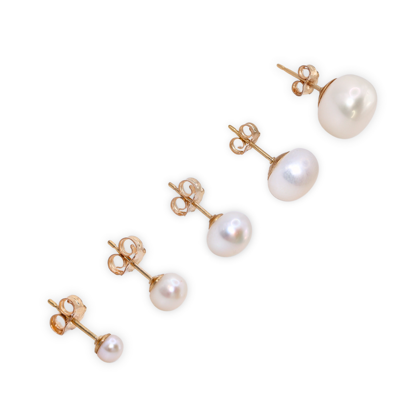 3mm pearl studs that add a touch of sophistication to any outfit