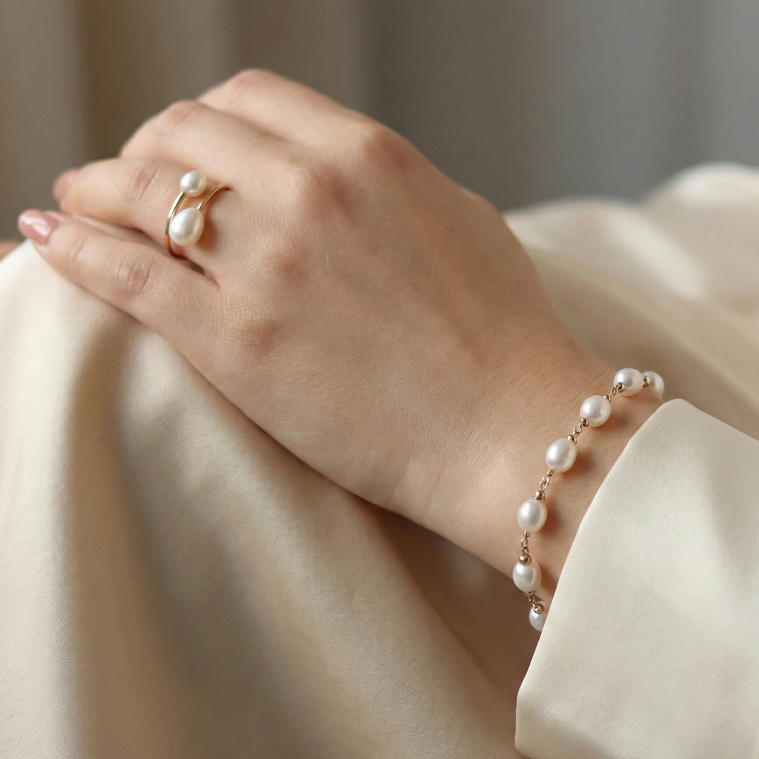 Athena Pearl and Rondelle Bracelet