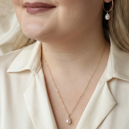 Ella Teardrop Pearl Chain Necklace