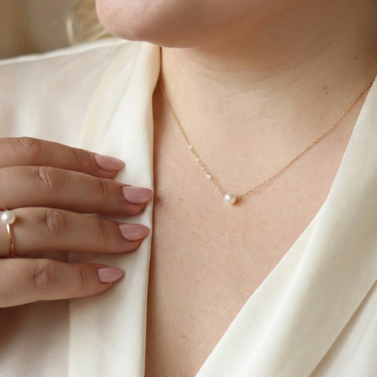 Ivy Small Single Round Pearl Necklace