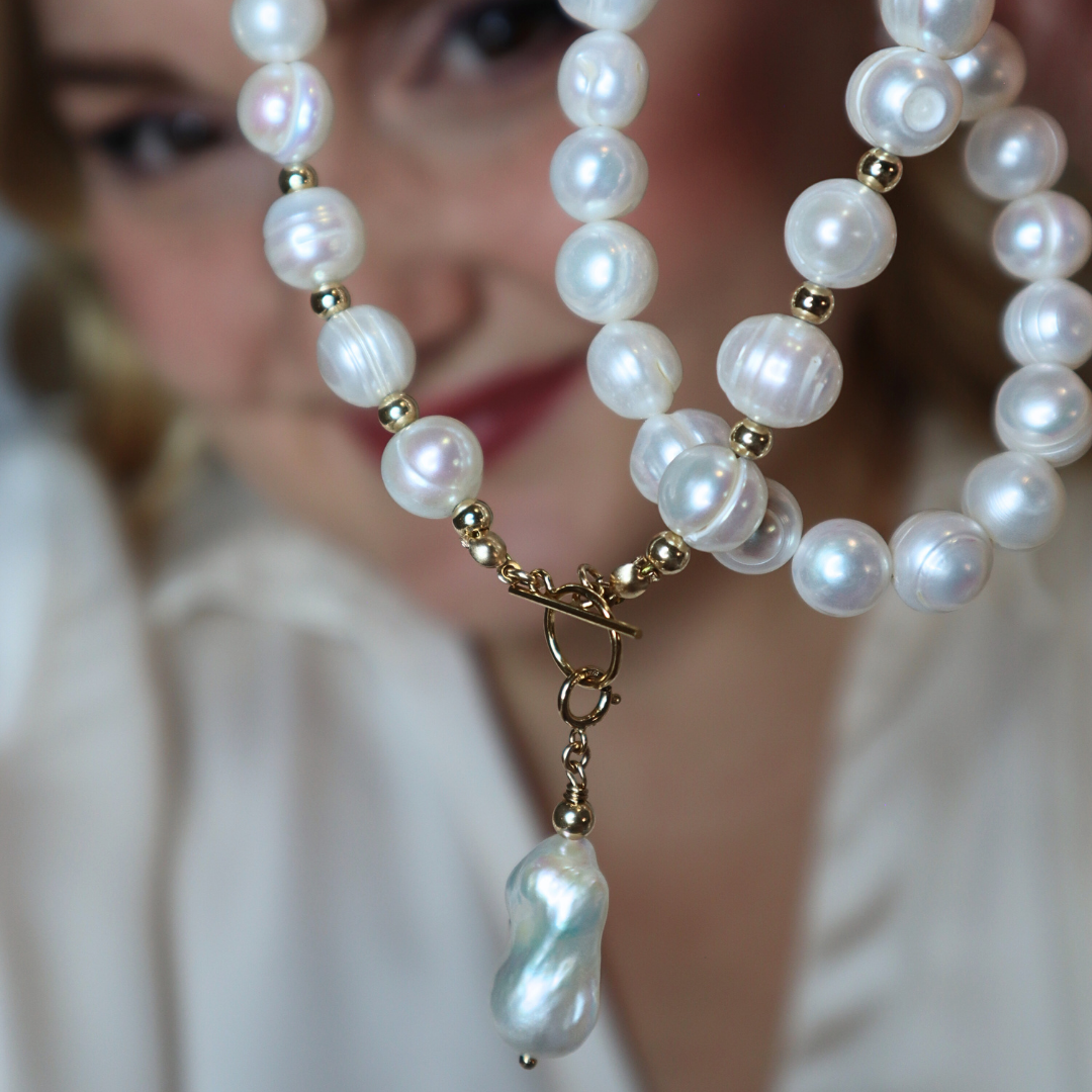 Seraphine 3 in 1 Convertible Large Pearl Necklace with Detachable Baroque Pearl Charm