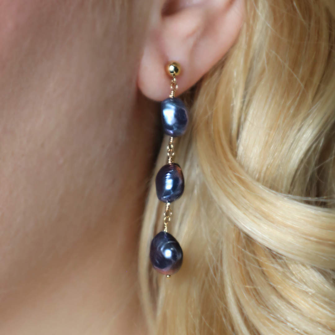 Elara Black Pearl Drop Earrings