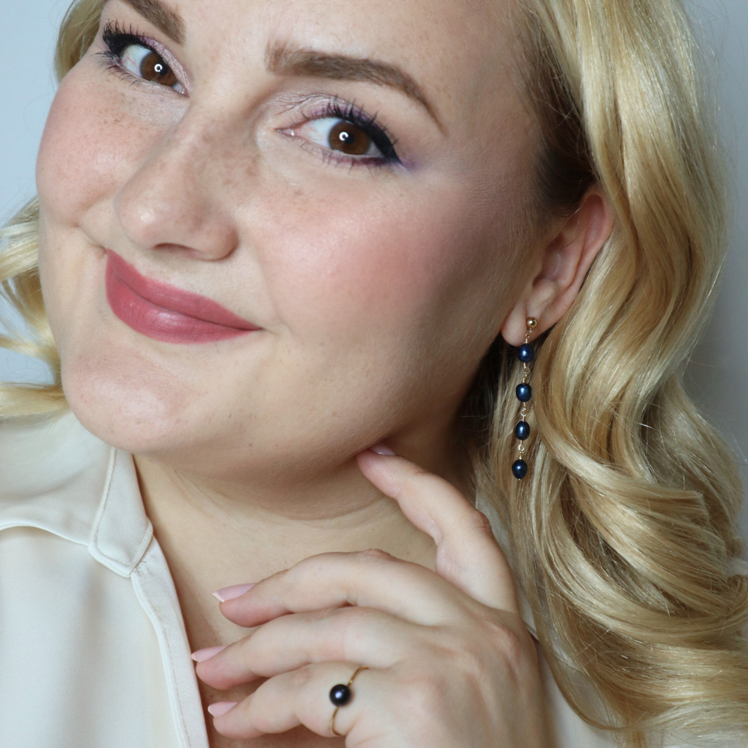 Amelia Black Pearl Drop Earrings