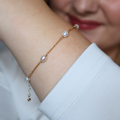 Thea Pearl Chain Bracelet