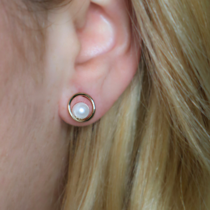 Clara Pearl Stud Earrings
