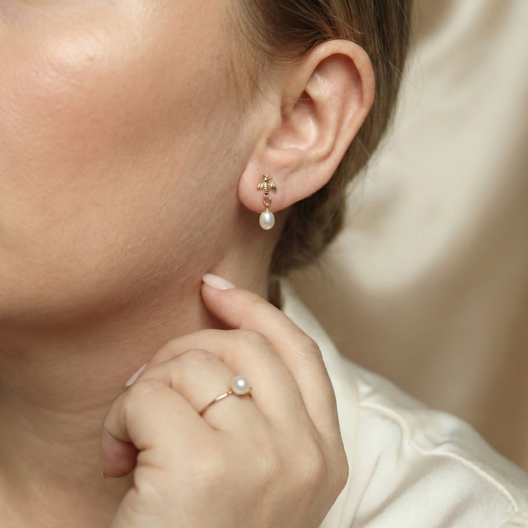 Anyi Bee Stud Pearl Earrings