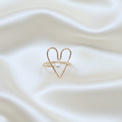 Viola Heart and Pearl Ring