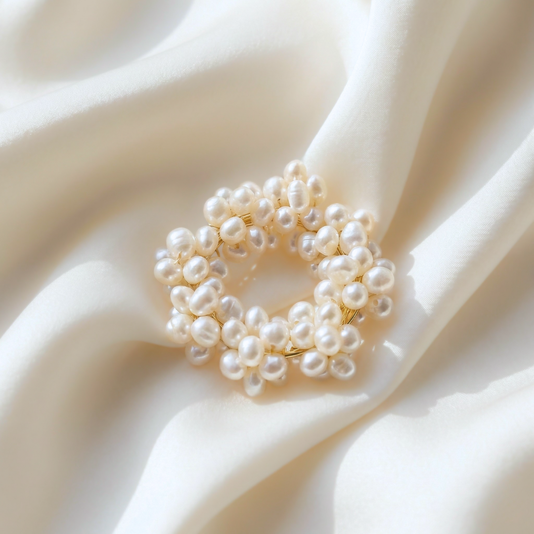 Blossom Wreath Pearl Brooch