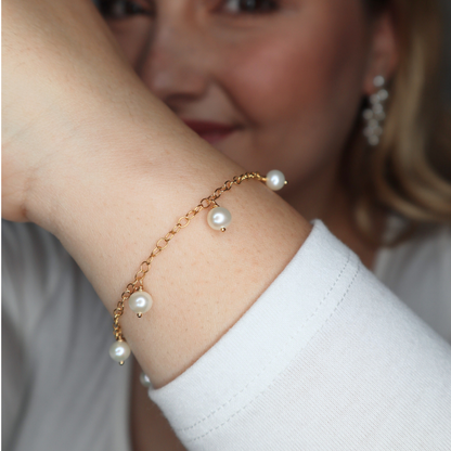 Alba Round Pearl Drops Bracelet