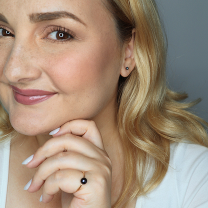 Vivi X-Small (3 mm) Black Pearl Stud Earrings