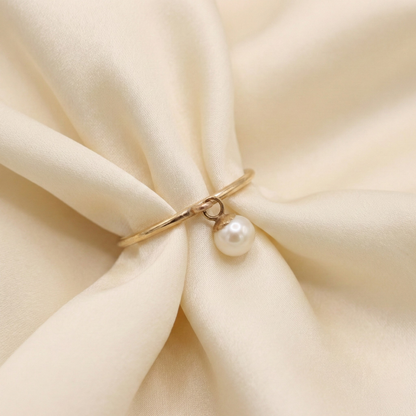 Isla Round Pearl Dangle Ring