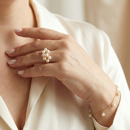 Alba Pearl Droplets Chain Ring