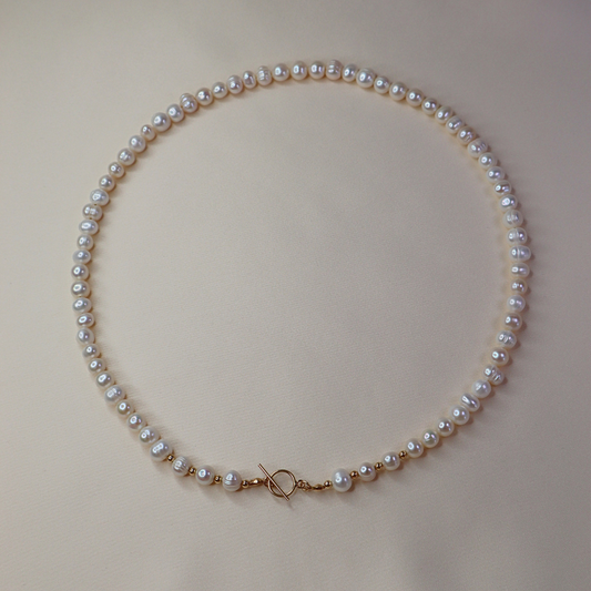 Seraphine Small Irregular Oval Pearl Necklace