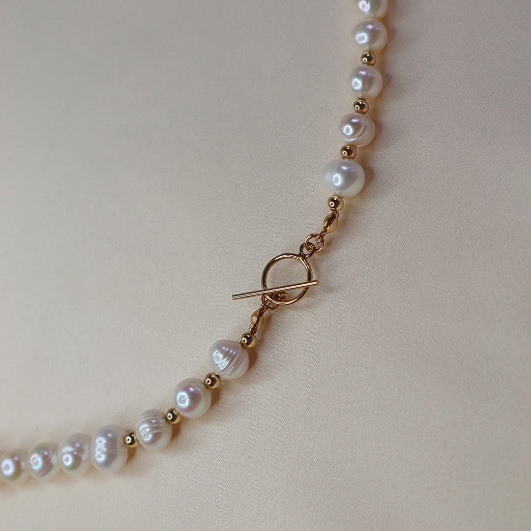 Seraphine Small Irregular Oval Pearl Necklace