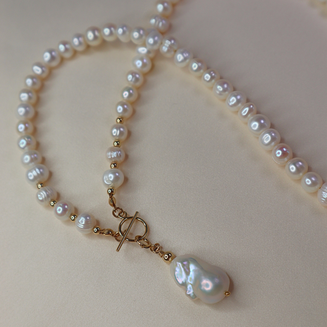 Seraphine 3 in 1 Convertible Small Pearl Necklace with Detachable Baroque Pearl Charm