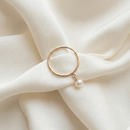 Isla Round Pearl Dangle Ring