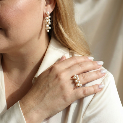 Alba Pearl Droplets Chain Ring