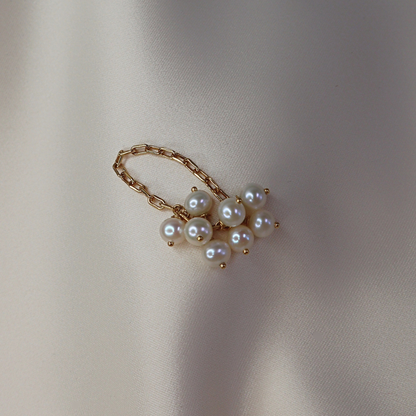 Alba Pearl Droplets Chain Ring