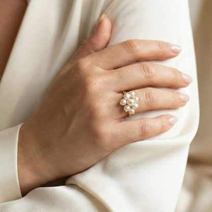 Alba Pearl Droplets Chain Ring
