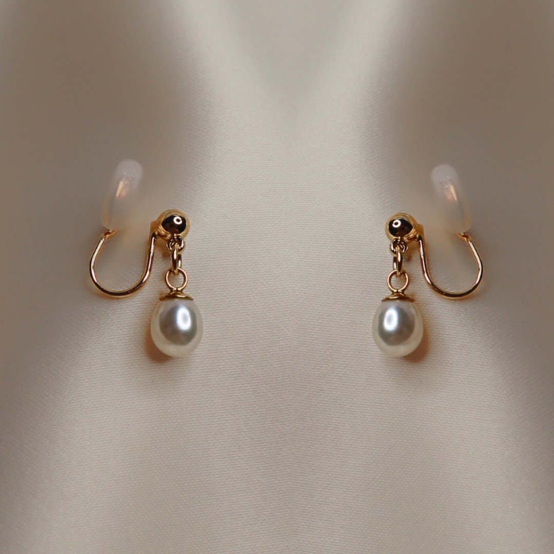 Riley Teardrop Pearl Earrings - Clip On