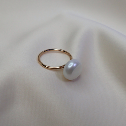 Gabrielle Large Solitaire Pearl Ring