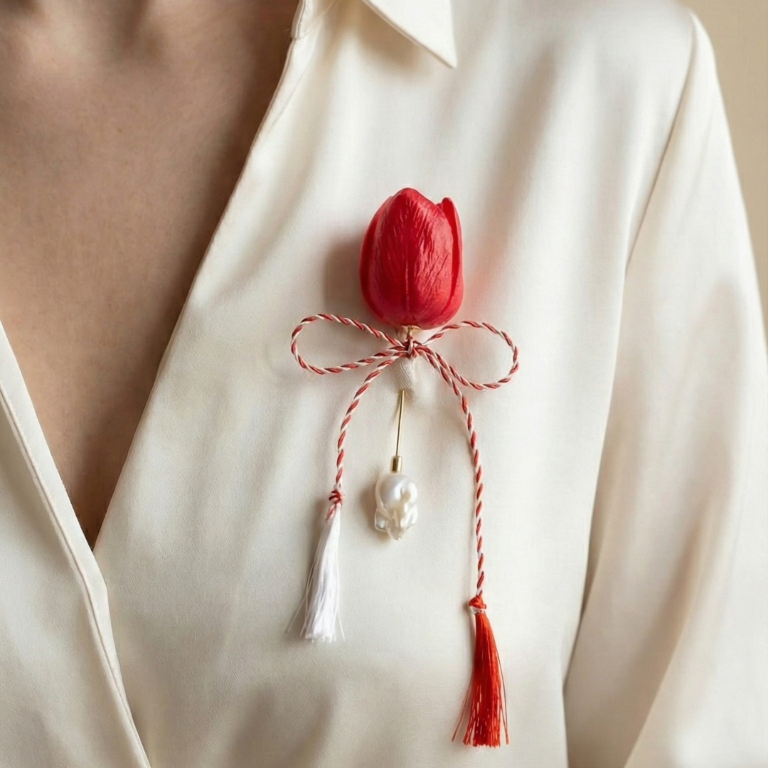 Tulip Baroque Pearl Brooch