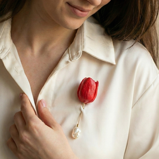Tulip Baroque Pearl Brooch