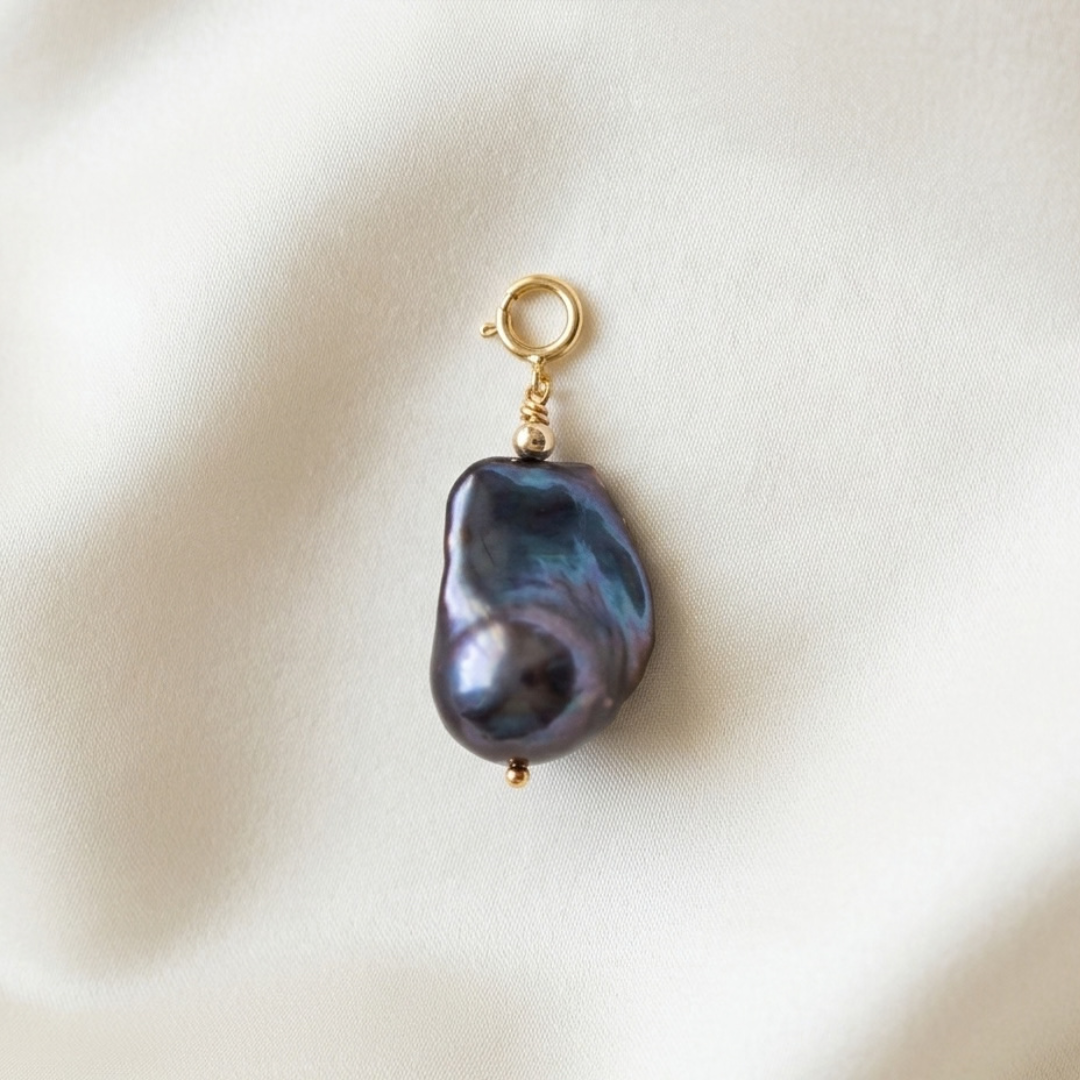 Elara Black Baroque Pearl Charm with Clasp