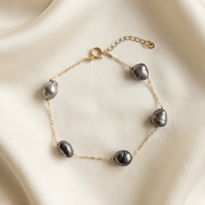 Elara Black Baroque Pearl Chain Bracelet