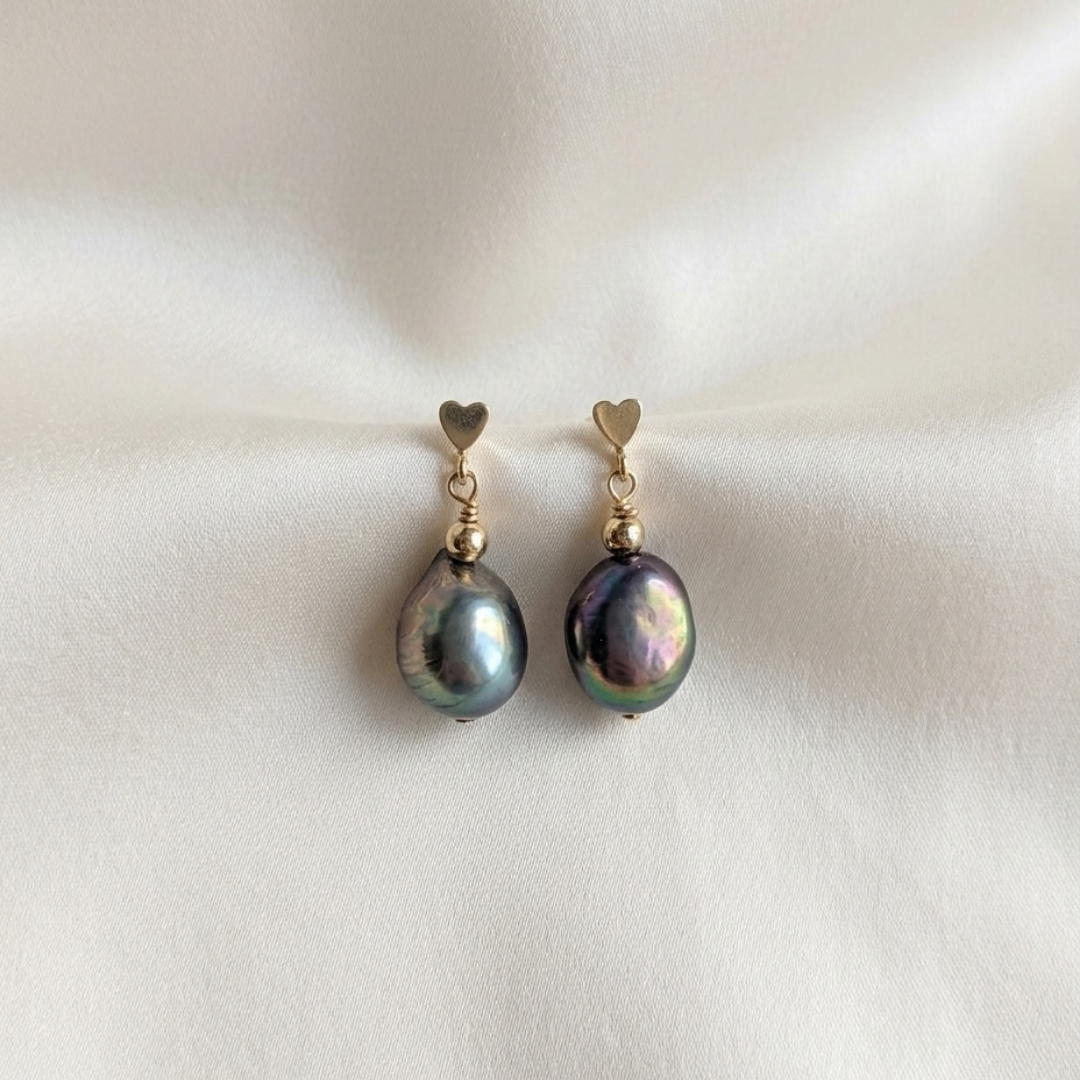 Elara Black Broque Pearl Heart Stud Earrings