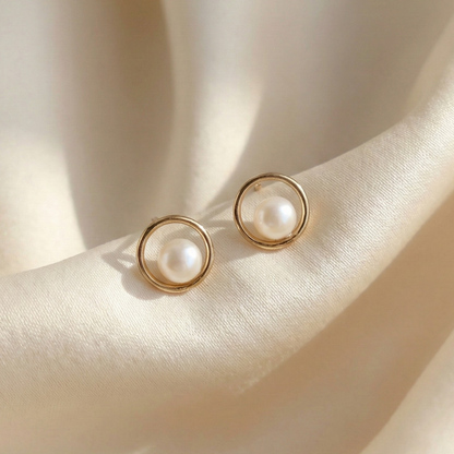 Clara Pearl Stud Earrings