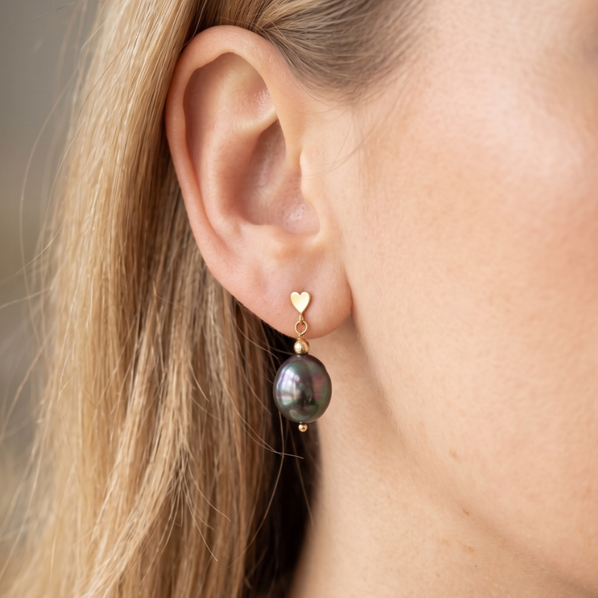 Elara Black Broque Pearl Heart Stud Earrings